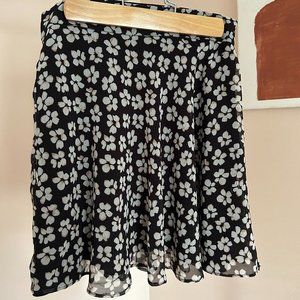 NWT Floral skater skirt size L black with white flowers